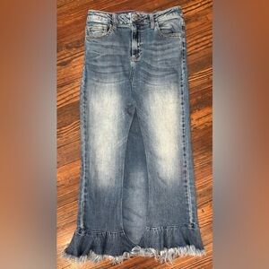Cello Ruffled  Distressed Boho southwestern cowgirl Long Denim Skirt Sz 7